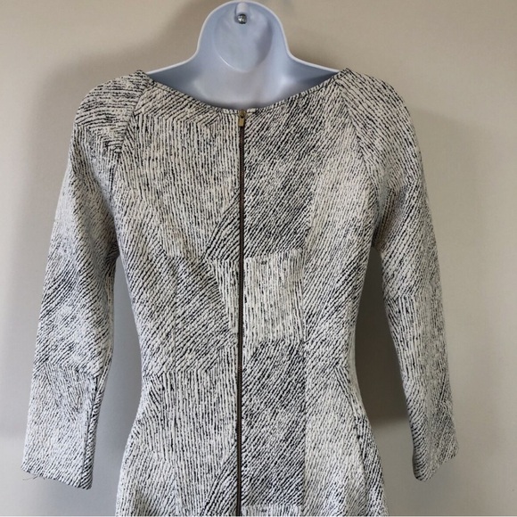 Banana Republic White Black Marled
Knit Drop Waist Ruffle Shift Dress - Picture 3 of 9